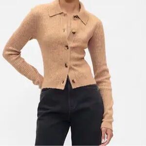 GAP Women's Camel Button-Up Cardigan